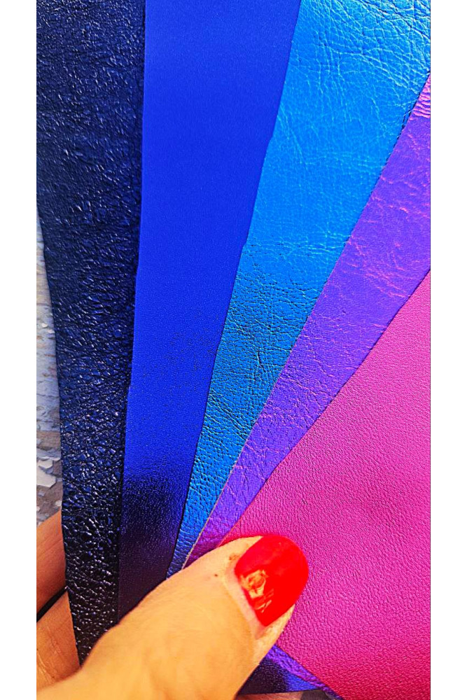 5 Selected leather scraps, BLUE,...