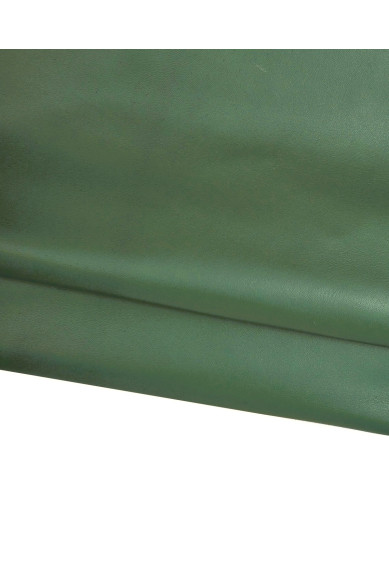 Nappa da ABBIGLIAMENTO verde ginepro, pelle agnello morbidissima, pellame setoso 0.7 - 0.9 mm