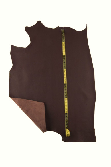 Pelle marrone con GRANA dollaro, vitello sportivo semi lucido stampato, pellame morbido 1.3 - 1.4 mm