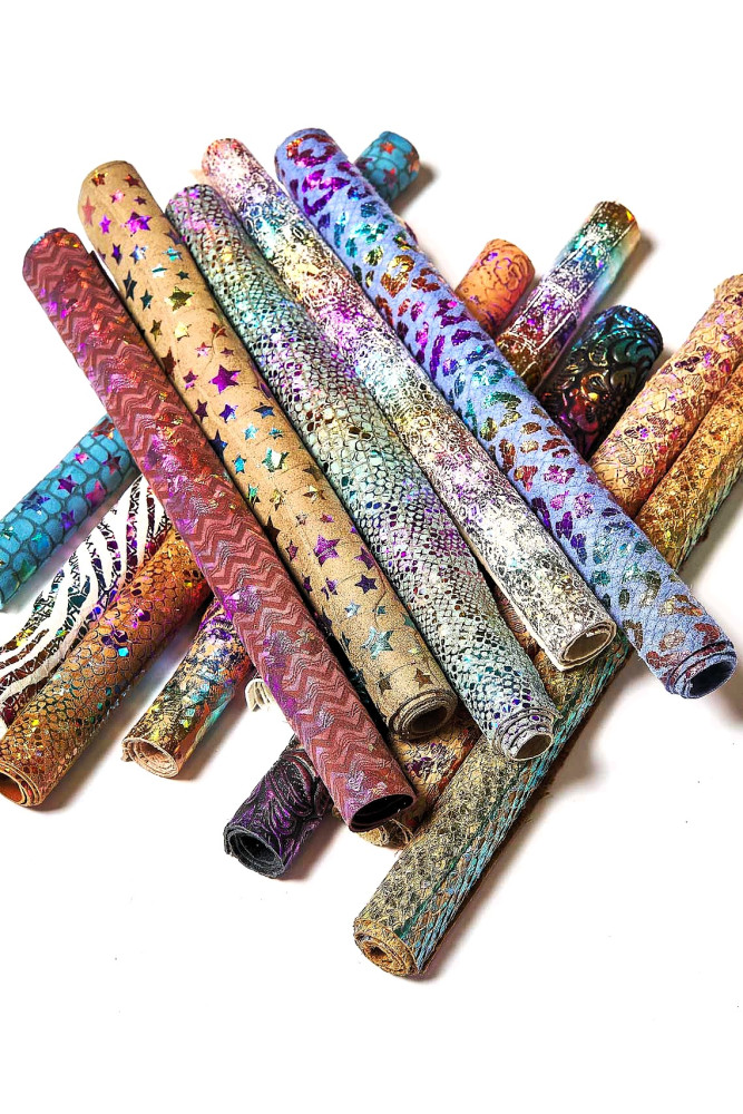 HOLOGRAPHIC Leather scraps in...