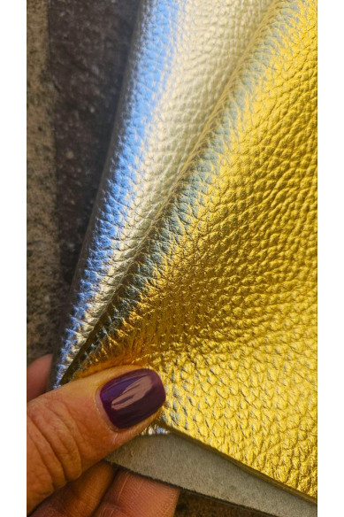 Scampoli di vera pelle, vitello stampa grana dollaro, laminati oro e argento, mano morbida 40x40 cm  spessore 1.5-1.6 mm