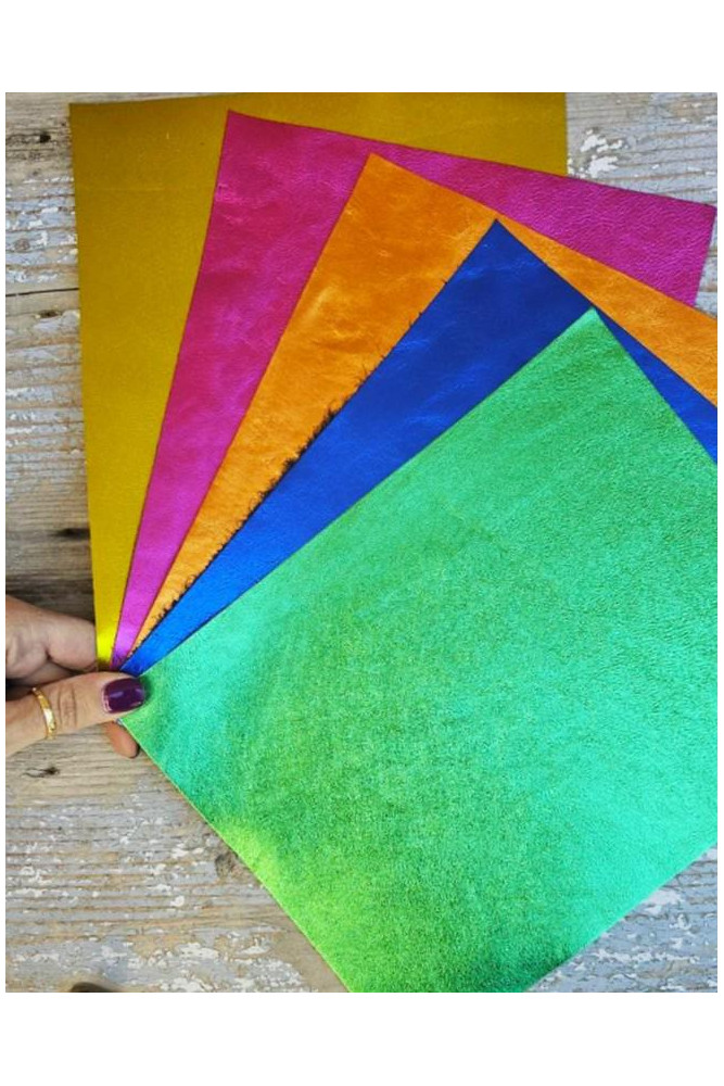 5 Selected leather scraps, BRIGHT...