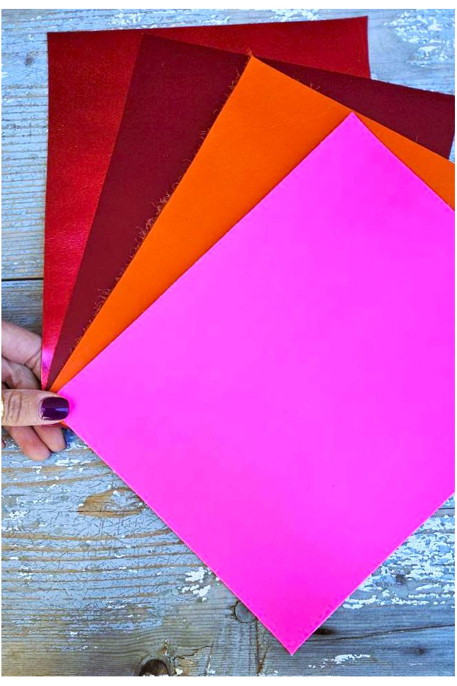 4 Selected leather pieces, solid...