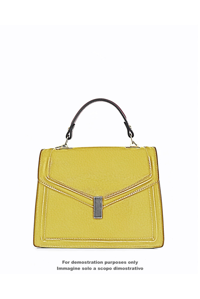 Pelle giallo verdastro con GRANA...