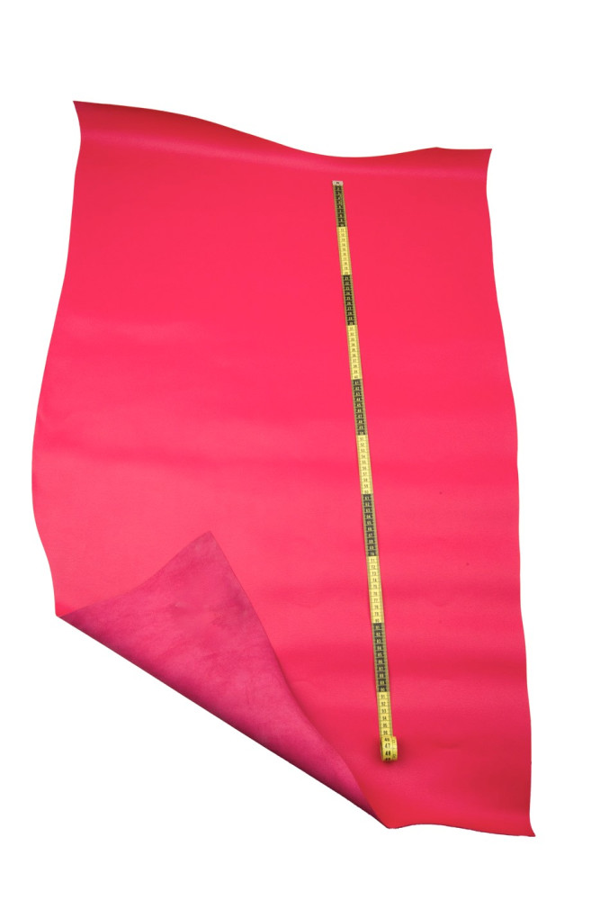 Vitello rosso magenta, pelle con...