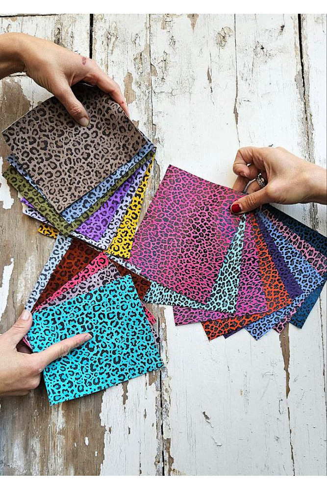 10 Selected leather scraps, random...