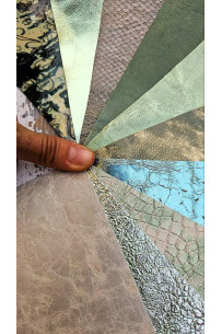 10 Selected leather scraps,... 2