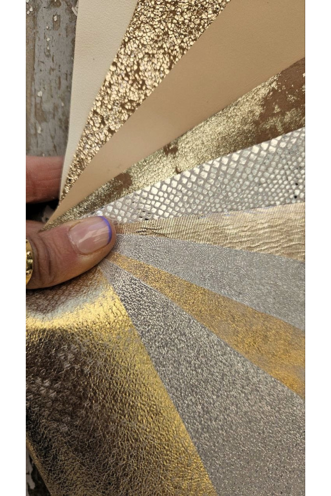 10 Ritagli di pellami unici...