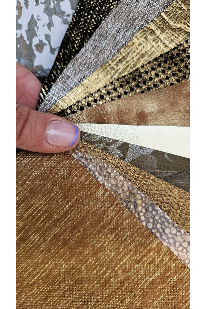 10 Ritagli di pellami unici...