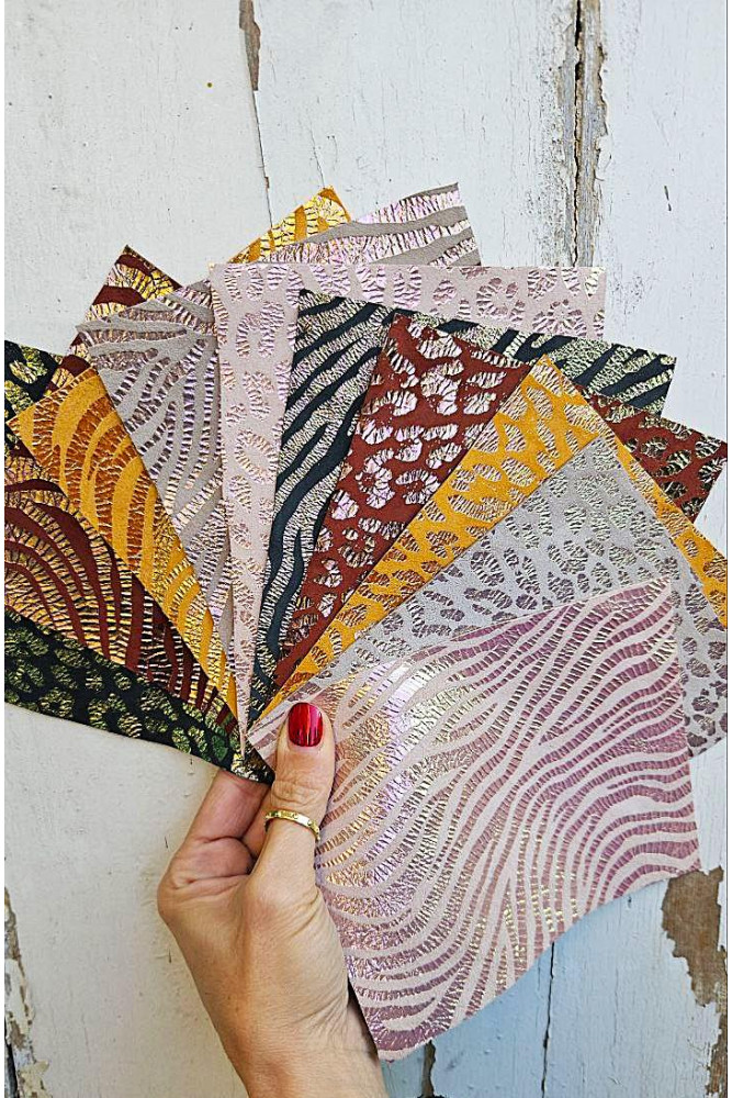 10 Ritagli di pellami unici...