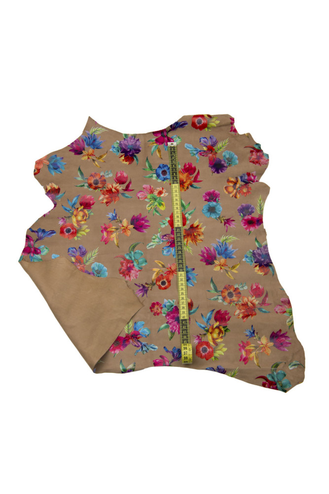 Pelle FIORATA su base camoscio taupe,...