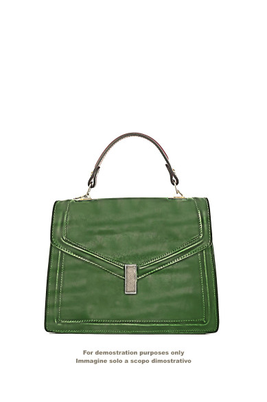 Pellame verde felce, pelle semi lucida morbida, vitello sportivo con GRANA leggerissima 1.3-1.4 mm