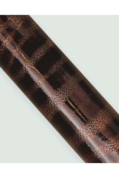 Pelle ZEBRATA VERNICIATA marrone, vitello lucido base razza con stampa maxi zebra, morbidezza media, pellame elegante