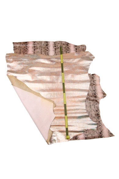 2 pelli grandi ROSA abbinate come da foto, capra laminata oleografica, pellame stampa pitone rettile per HOBBISTI