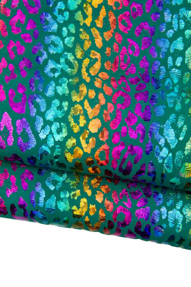 Pellame OLEOGRAFICO ANIMALIER, capra scamosciata laminata stampa LEOPARDO, pellame verde multicolor vivace