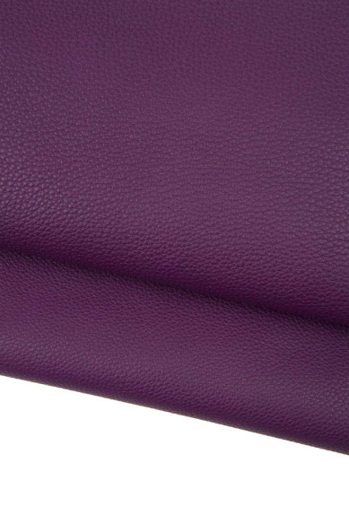 Vitello viola melanzana con GRANA piccola, pelle SPORTIVA semi lucida, pellame stampato morbido 2.0 - 2.1 mm