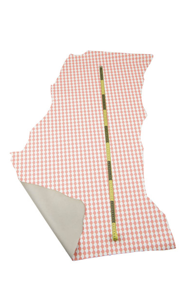 Pellame motivo OPTICAL bianco e rosa salmone, vitello semi rigido stampato, pelle opaca per artigianato