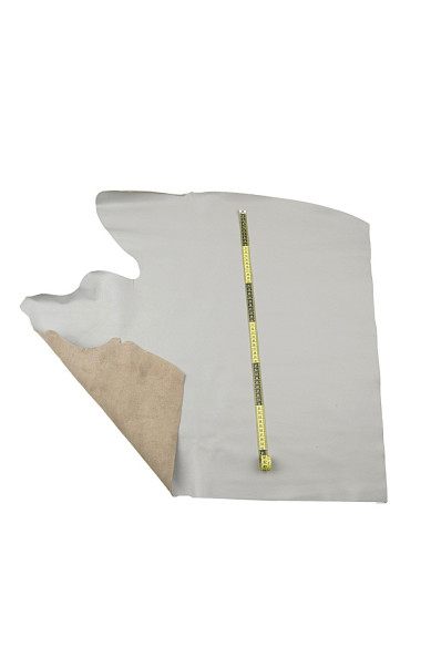 Pellame grigio con GRANA piccola, vitello semi rigido tinta unita, pelle grigia opaca 1.4 -1.5 mm per artigianato