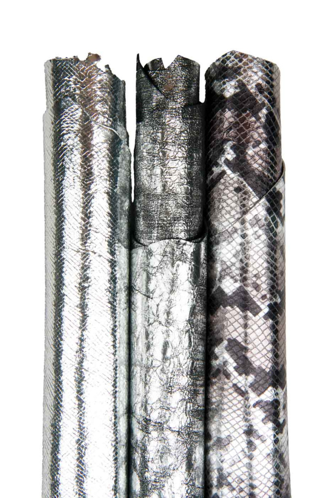 Lotto di 3 pelli ARGENTO,  capre...