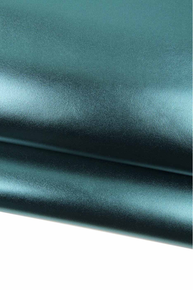 Pelle LAMINATA verde, vitello...