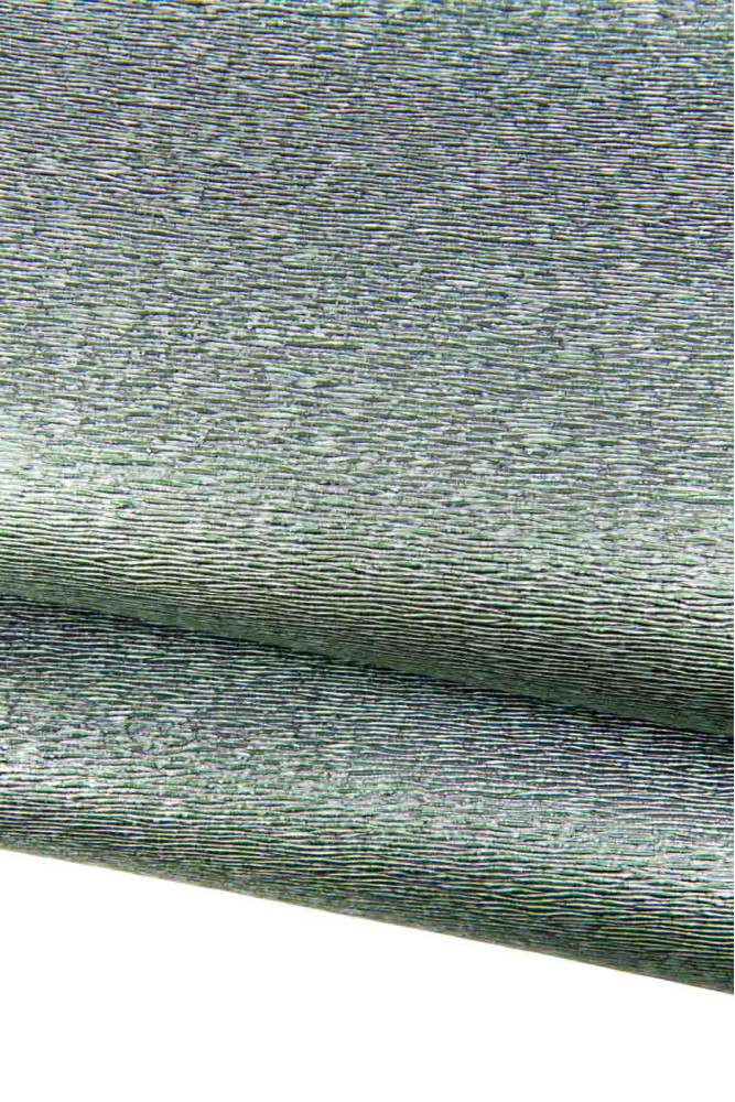 Lotto di 5 pelli grigio acciaio,...