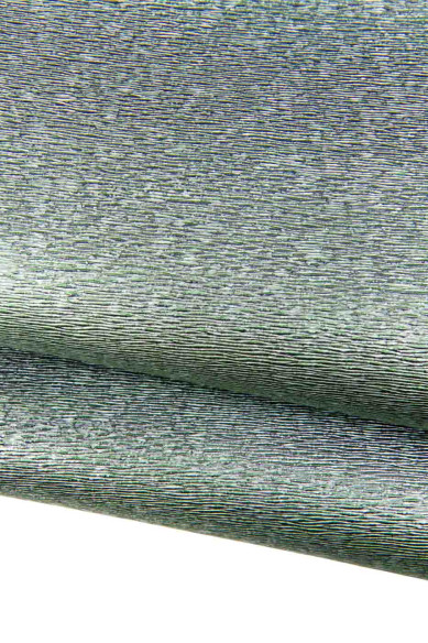 Lotto di 5 pelli grigio acciaio, assortimento di pellami di vitello morbidi metallizzati come da foto, per artigianato