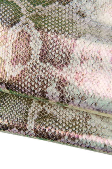 Lotto di 2 pelli  PLATINO: 1 vitello stampa pitone IRIDESCENTE e una capra laminata, ideali per il fai da te