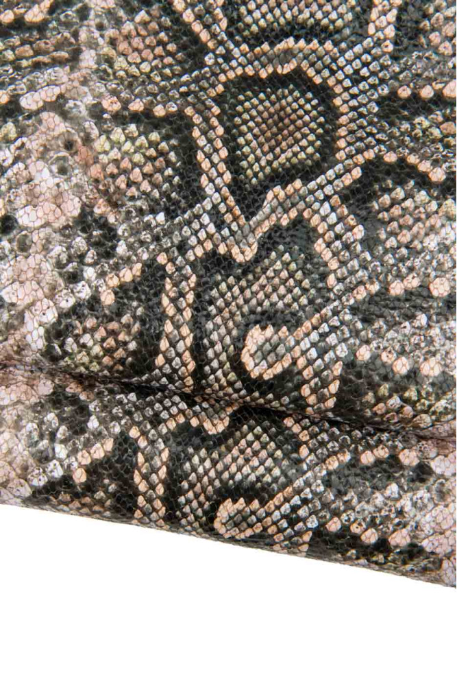 2 pelli di lusso abbinate come da...