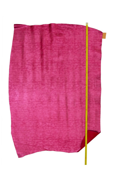Pelle stampa RETTILE fucsia su camoscio laminato, vitello metallizzato morbido, motivo serpente, 1.1-1.3 mm