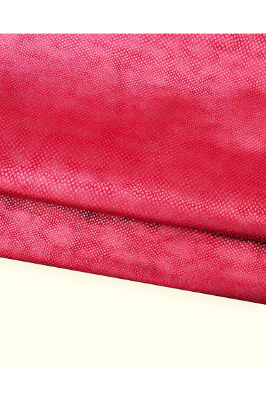 Pelle stampa RETTILE fucsia su camoscio laminato, vitello metallizzato morbido, motivo serpente, 1.1-1.3 mm